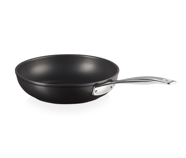 Le Creuset - Anti-aanbak sauteerpan in Zwart 24cm 2,31l Le Creuset - Anti-aanbak sauteerpan in Zwart 24cm 2,31l
