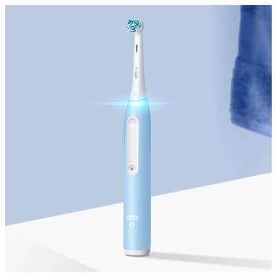 ORALB - TANDENBORSTEL IO 3S ICE BLUE