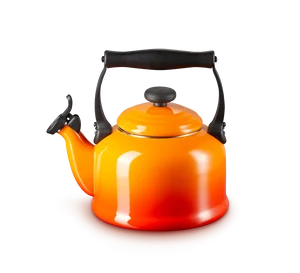 LE CREUSET - FLUITKETEL TRADITION ORANJE