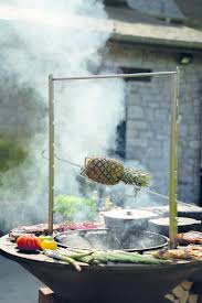 OFYR - Rotisserie Set - draaispit voor OFYR 85 en 100 vuurschalen OFYR - Rotisserie Set - draaispit voor OFYR 85 en 100 vuurschalen