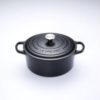 LE CREUSET * Gietijzeren ronde braadpan in Mat Zwart 20cm 2,4l LE CREUSET * Gietijzeren ronde braadpan in Mat Zwart 20cm 2,4l